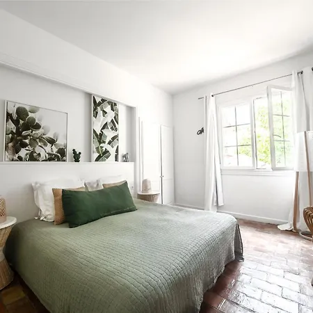 De La - Mahogany 3* Cassis