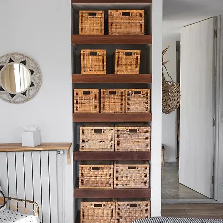 De La - Mahogany Hotel 3*