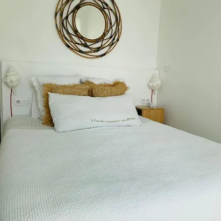 De La - Mahogany ホテル 3*