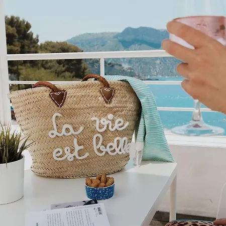 De La - Mahogany Cassis