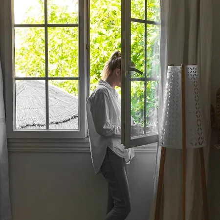 De La - Mahogany 3* Cassis