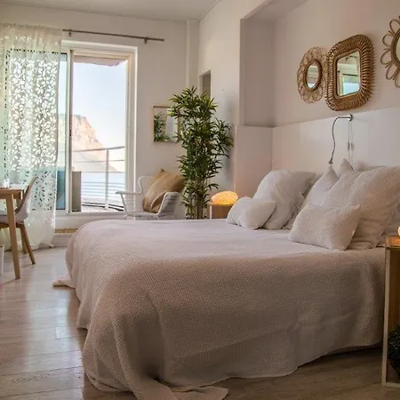 De La - Mahogany Cassis