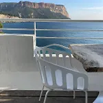 فندق De La - Mahogany 3*