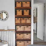 De La - Mahogany Hotel 3*