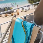 Hotel De La - Mahogany Cassis