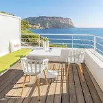 Hotel De La - Mahogany 3*