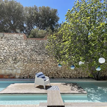 De La - Mahogany Ξενοδοχείο