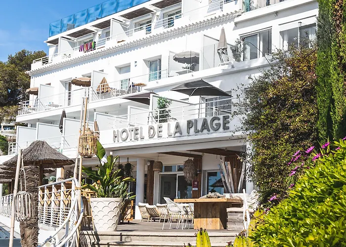 De La - Mahogany Hotel 3*